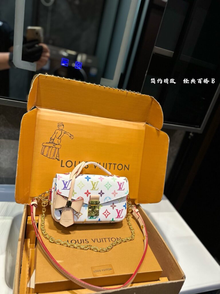 LV Postman Metis Bag 20x13cm