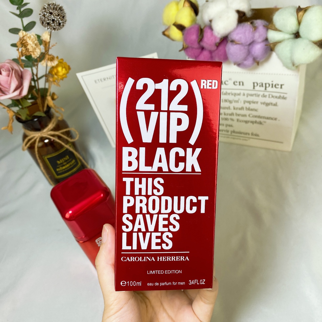Carolina Herrera 212 VIP RED BLACK Limited Edition Eau de Parfum | Woody Spice - Image 6