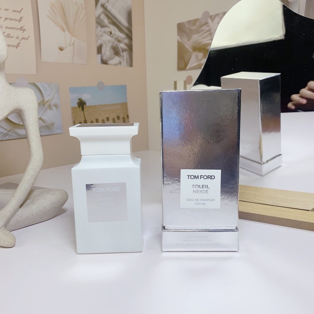 Tom Ford Soleil Neige Eau de Parfum | Solar Floral