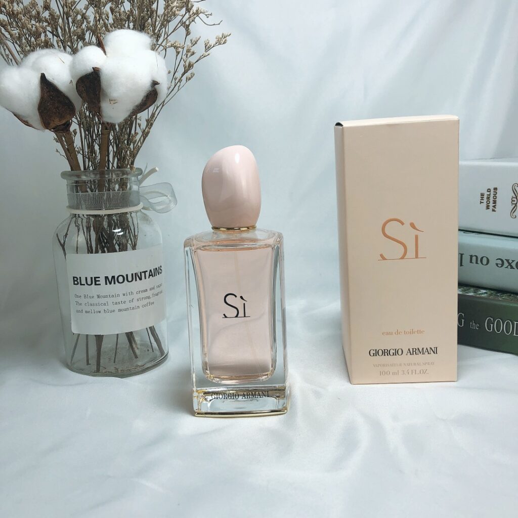 Giorgio Armani Si Fiori EDT | Floral Spring Fragrance | Pear, Jasmine, White Musk