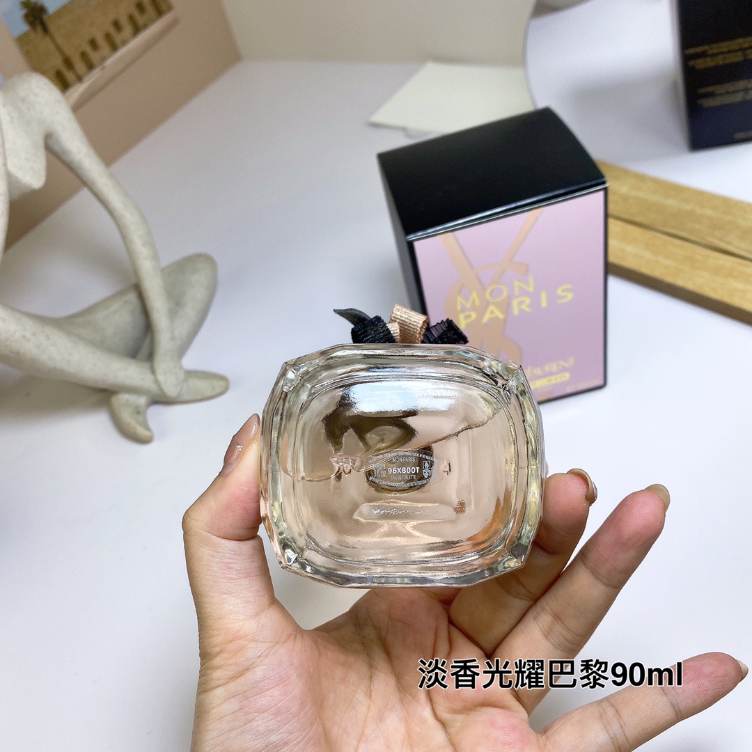 Yves Saint Laurent Mon Paris Eau de Toilette Lumiere | Floral Romance - Image 4