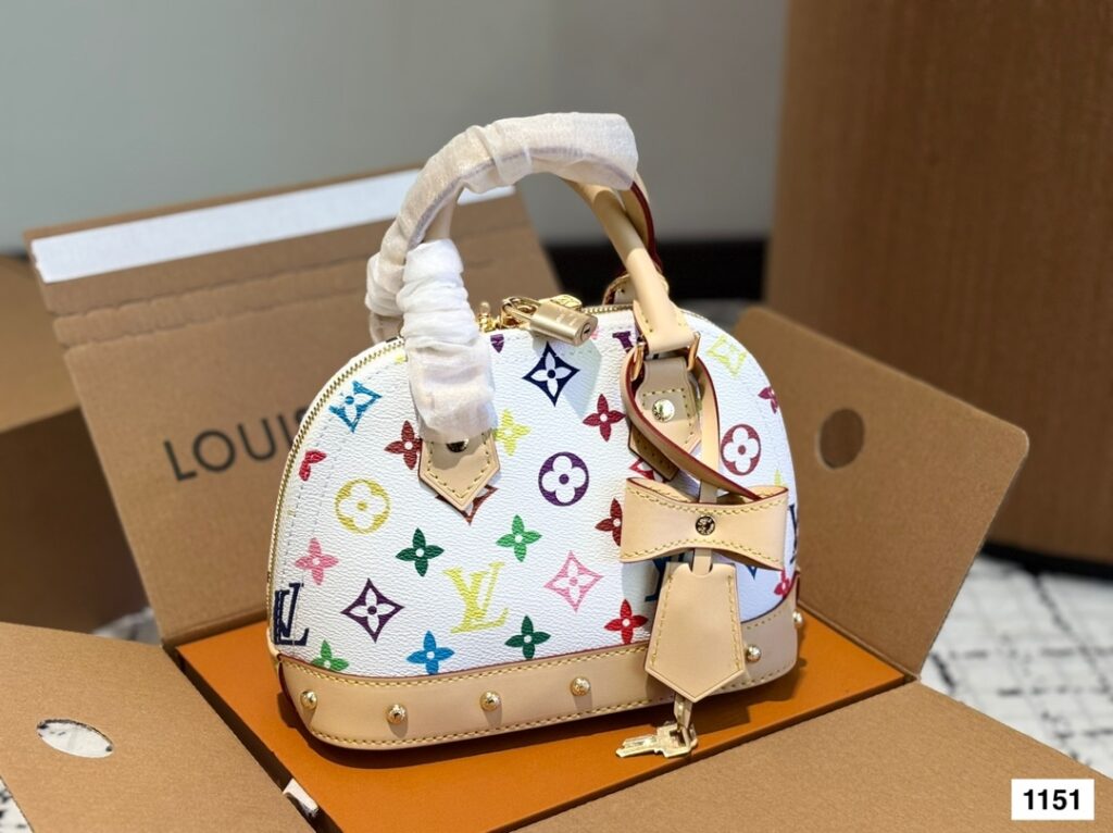 Louis Vuitton LV Shell Bag 20x15cm with Foldable Gift Box