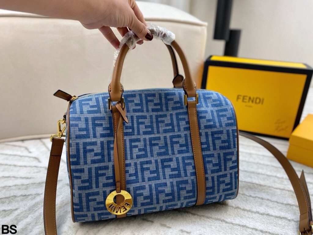 Fendi Boston Pillow Bag (30×20cm)