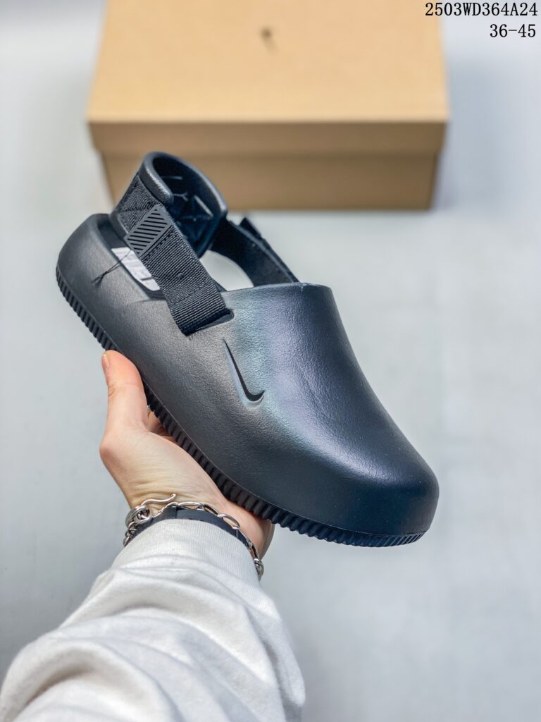 Nike CALM Slide Closed-Toe Sandals | 3cm Platform | Anti-Slip Desert Tread | Molded EVA | Unisex Beach Shoes