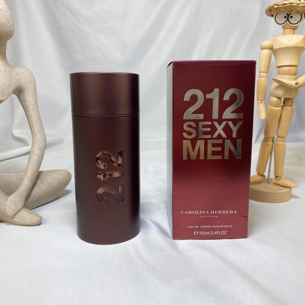 ​Carolina Herrera 212 Sexy Men Eau de Toilette | Woody Fougère