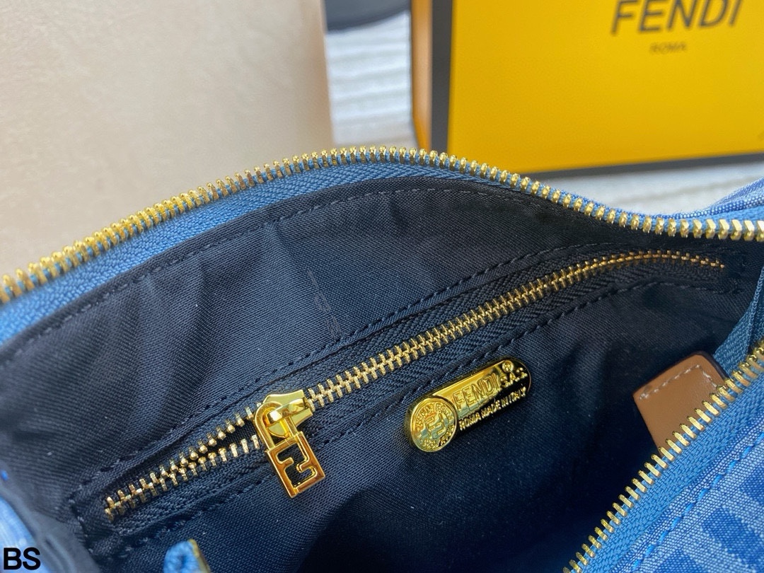 Fendi Denim Lunch Box Bag (15×10cm) - Image 9