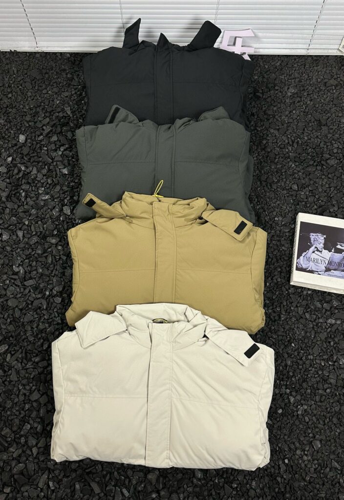 Stone Island 25SS Winter Hooded Jacket - Thickened Cotton Insulated Coat