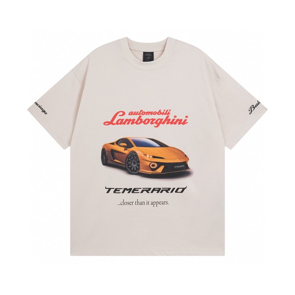 【1:1 Supreme Replica】360° All-Over Print | Kornit HD Digital Technology | Retail-Grade Neckline | Collector's Packaging
