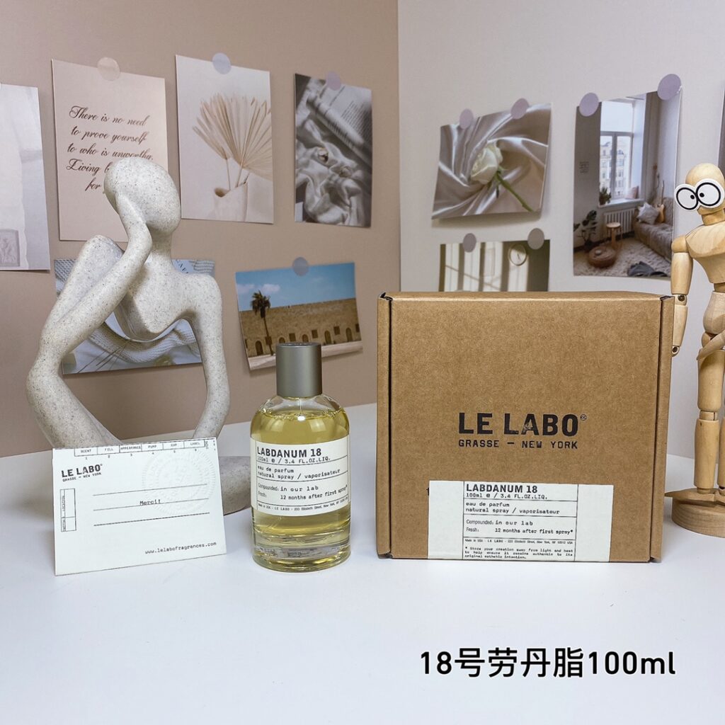 LE LABO Labdanum 18 - Amber Vespers in Dubai Mosque