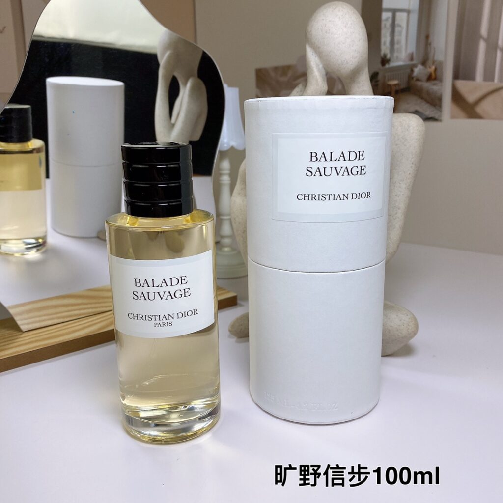 Dior Balade Sauvage EDP - Solar Fig & Ambery Daydream
