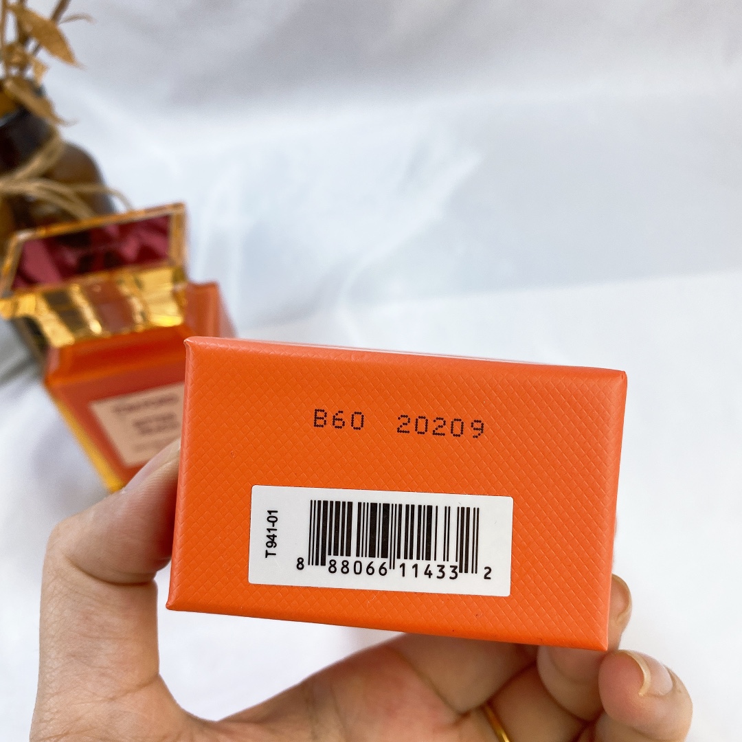 Tom Ford Bitter Peach Eau de Parfum | Fruity Oriental - Image 8
