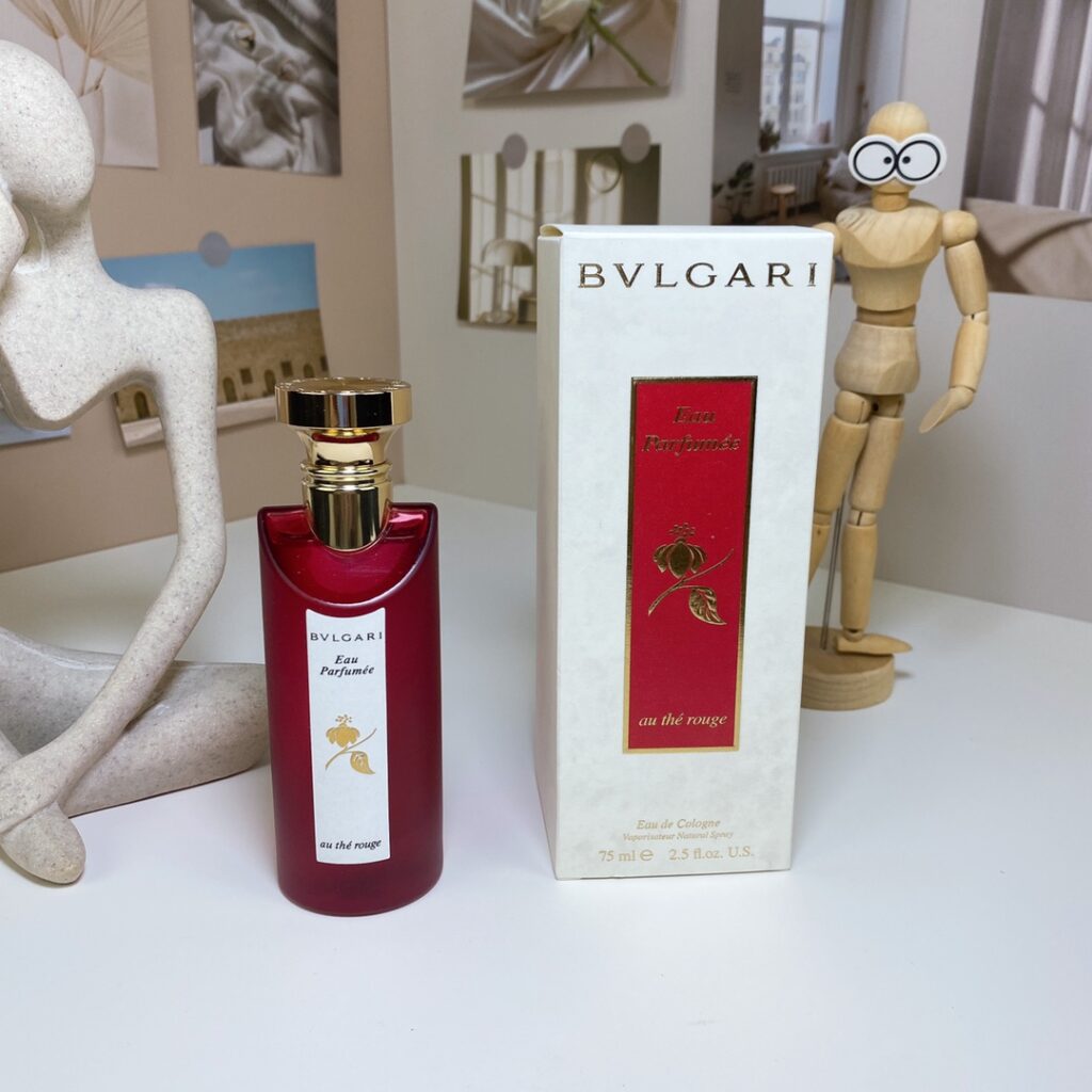 Bvlgari Eau Parfumée au Thé Rouge Eau de Cologne | Woody Tea