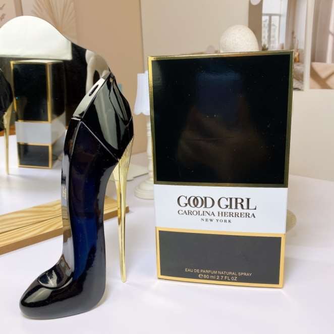 Carolina Herrera Good Girl Black high heels 80ml