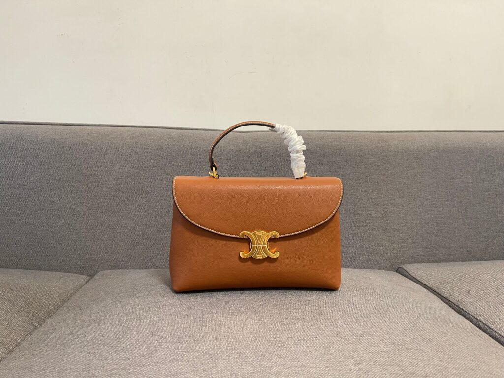 Celine 108363 Bag Size 25