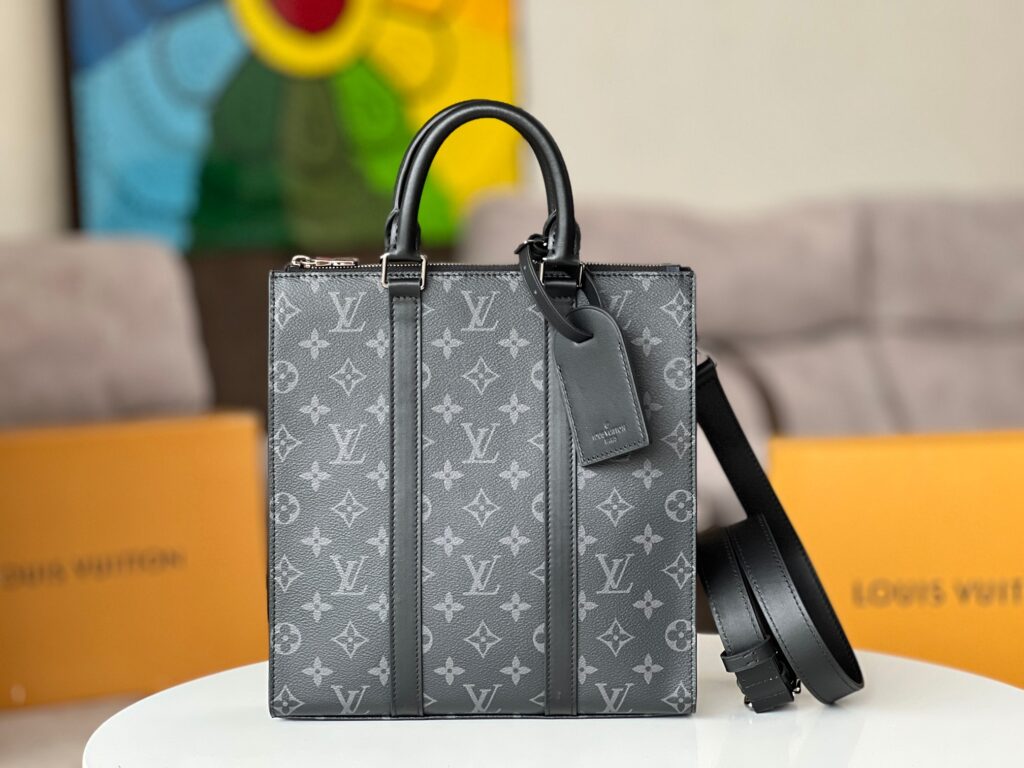 Louis Vuitton 114604 Bag Size 26, 28