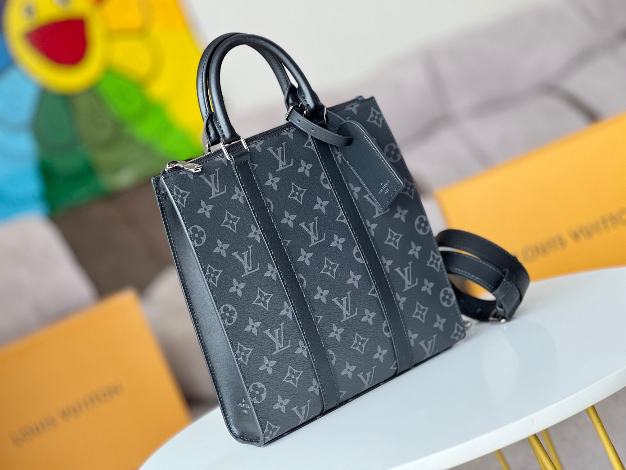 Louis Vuitton 114604 Bag Size 26, 28