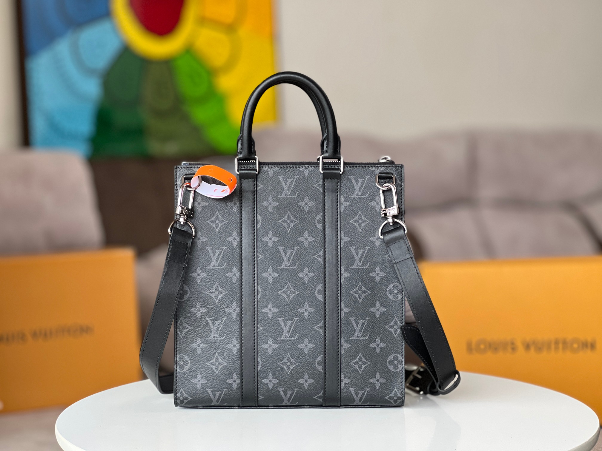 Louis Vuitton 114604 Bag Size 26, 28