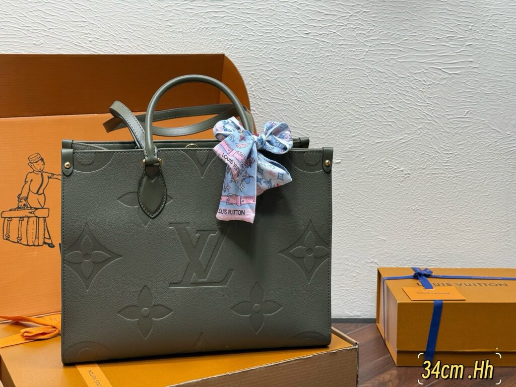 Louis Vuitton 253000 Bag