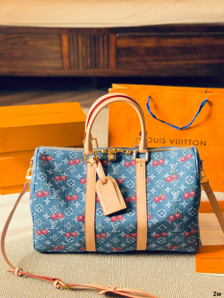 Louis Vuitton 256651 Bag Size 45