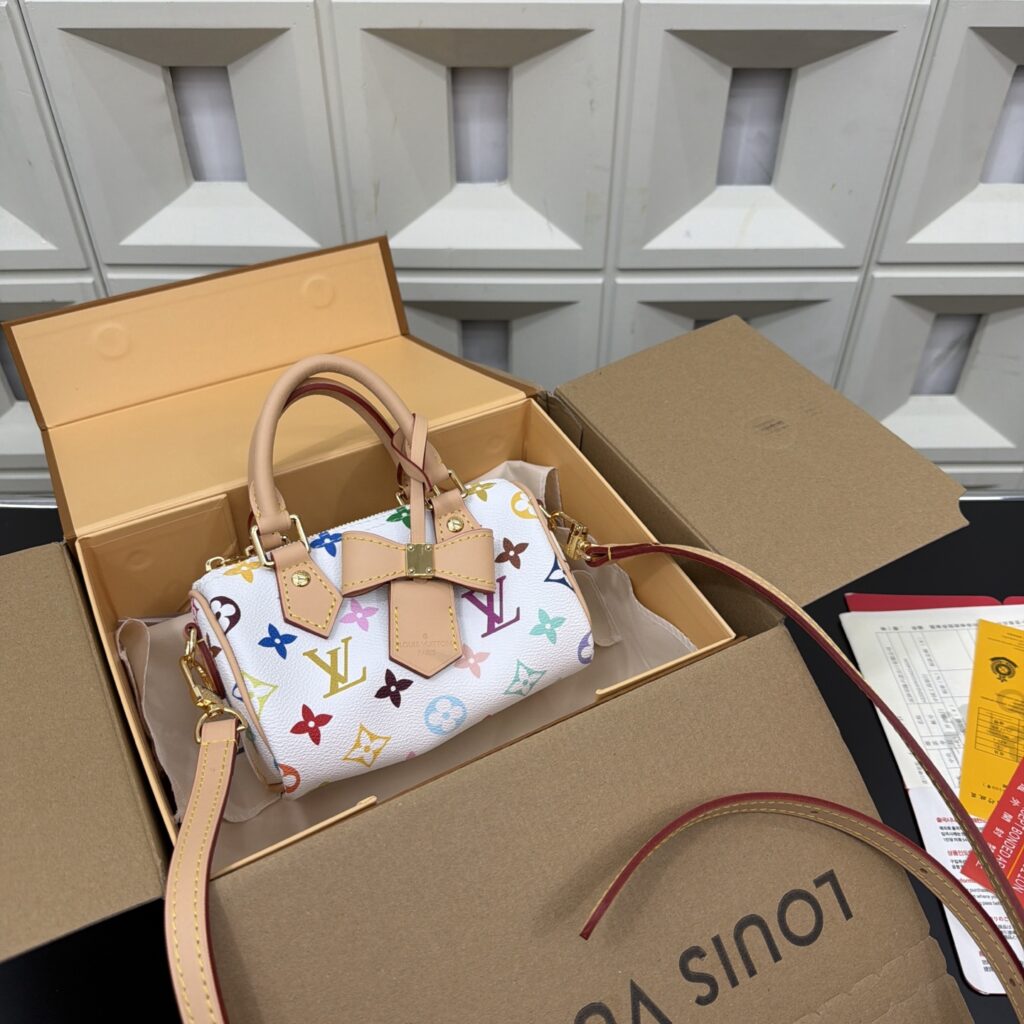 Louis Vuitton 257016 Bag Size S