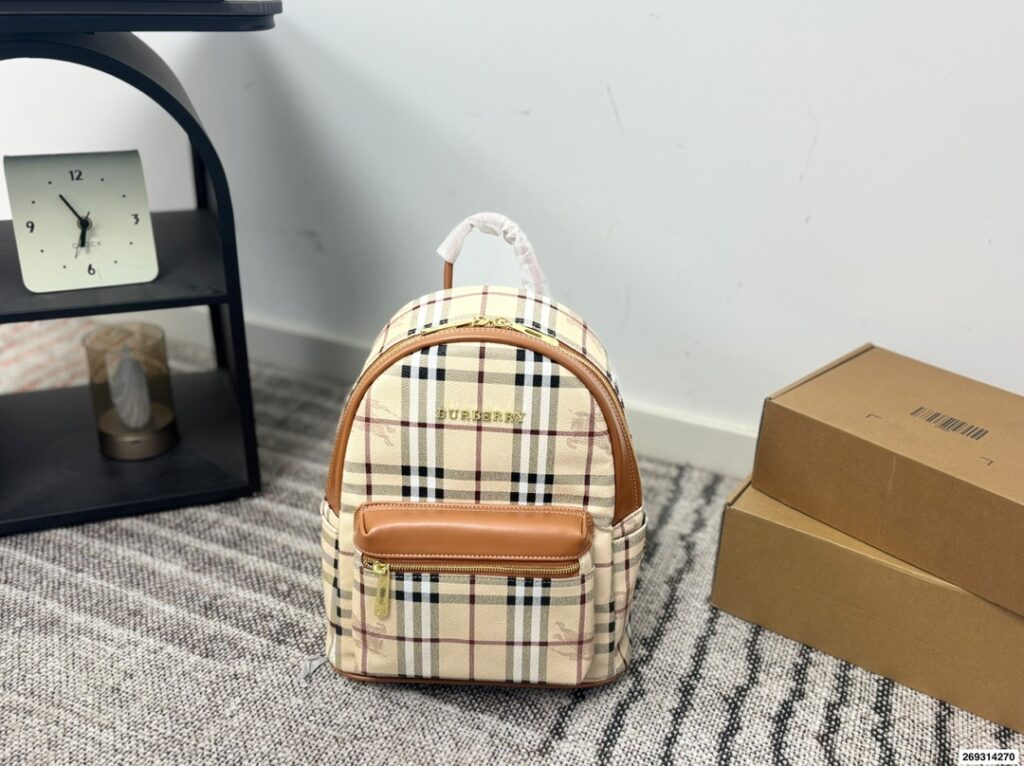Burberry 257053 Bag Size 32, 27