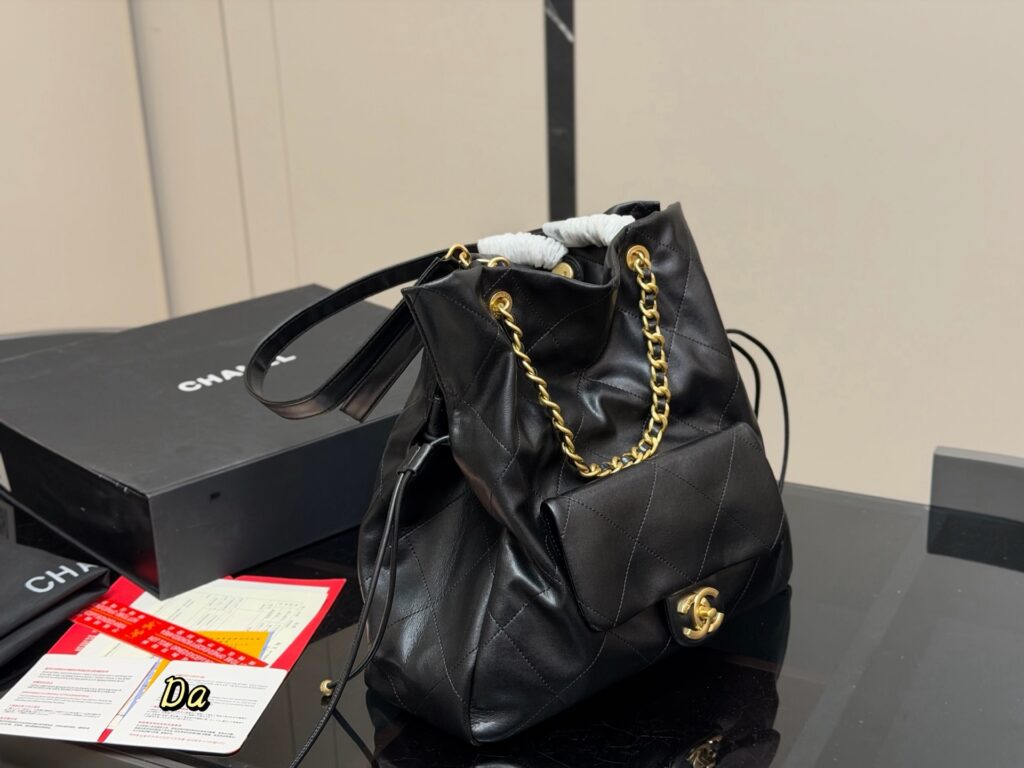 Chanel 257584 Bag Size 33