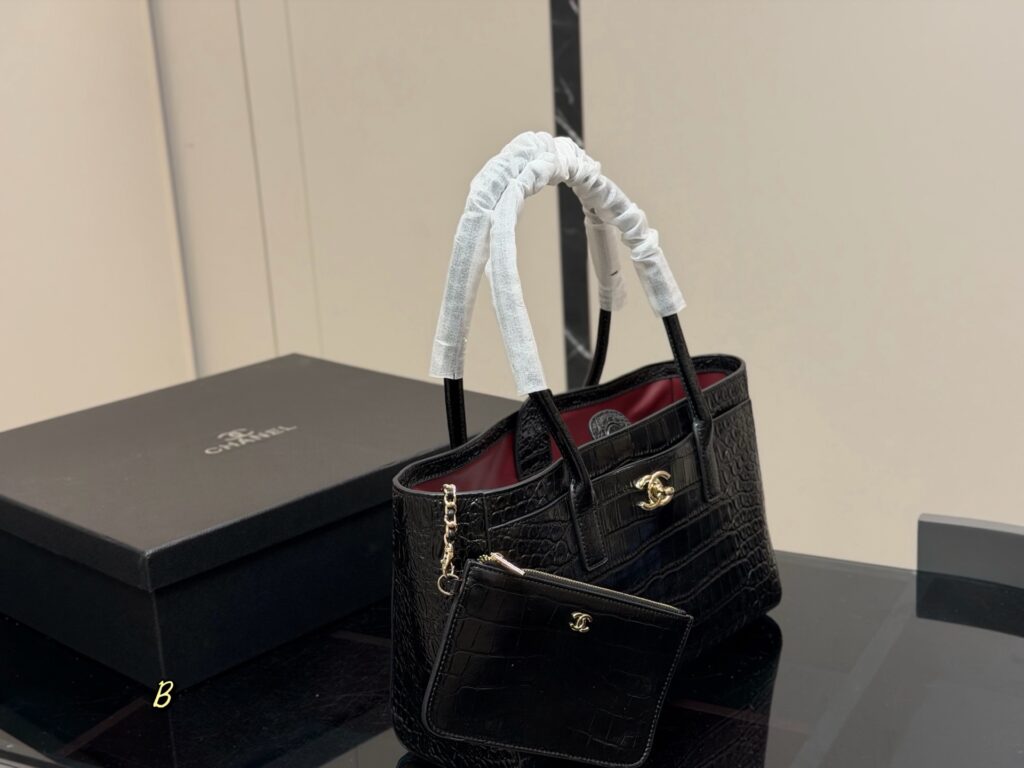 Chanel 257669 Bag Size 32