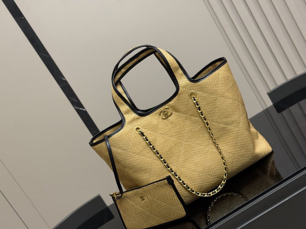 Chanel 257863 Bag Size 42