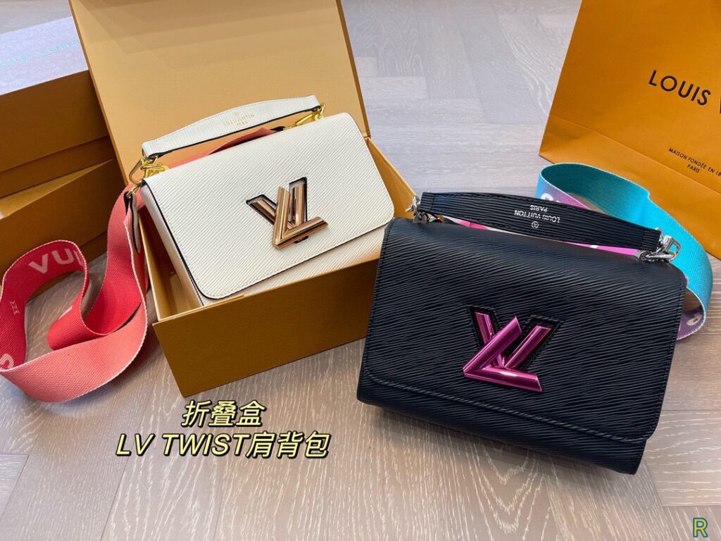 Louis Vuitton 257944 Bag Size 23, 16