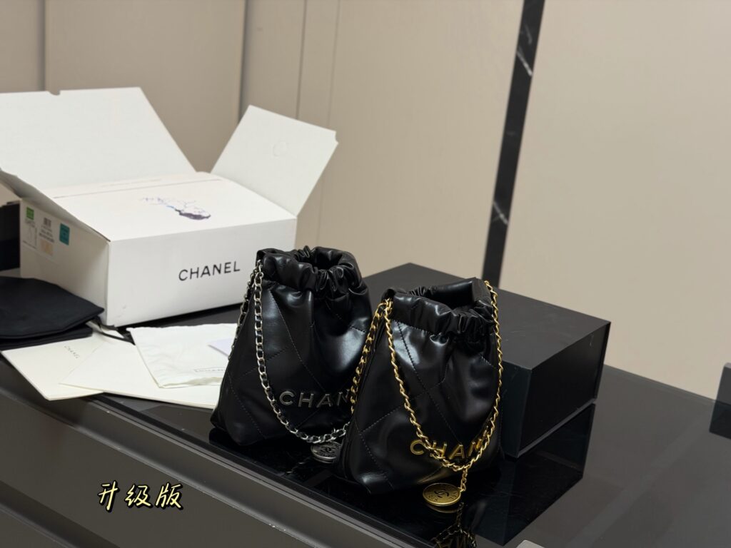 Chanel 257961 Bag Size 20