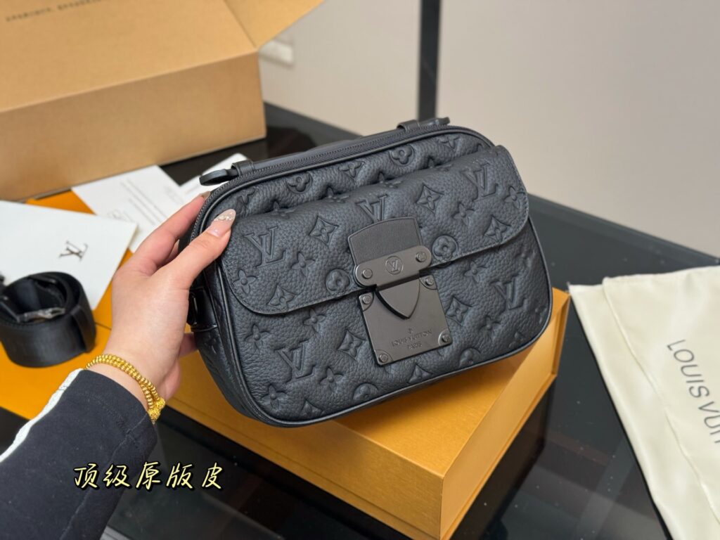 Louis Vuitton 257977 Bag Size 25