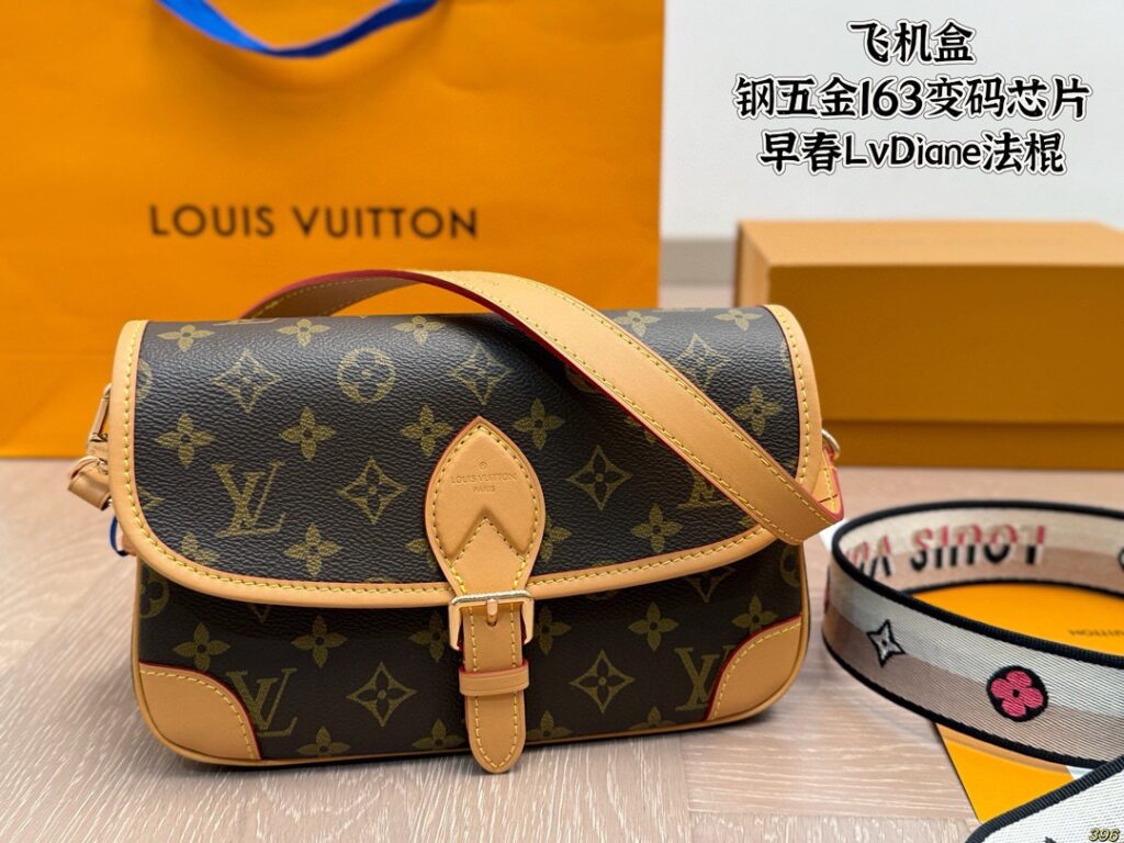 Louis Vuitton 258055 Bag Size 25, 15