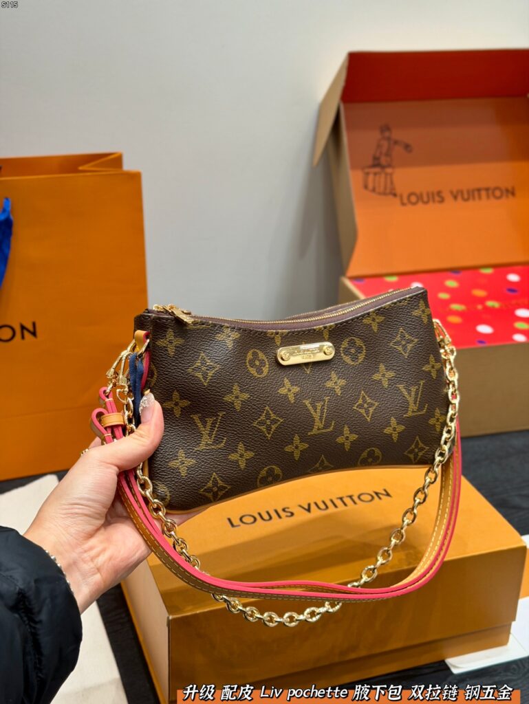 Louis Vuitton 258320 Bag Size 25
