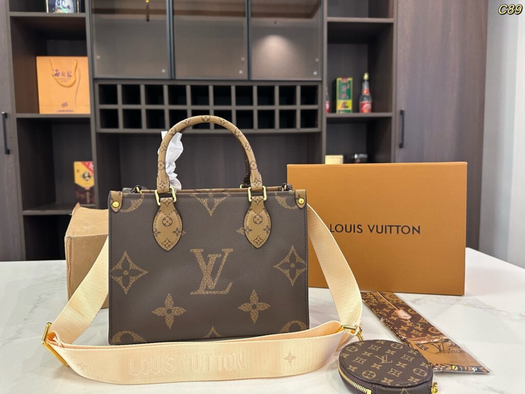 Louis Vuitton 269157 Bag Size 25
