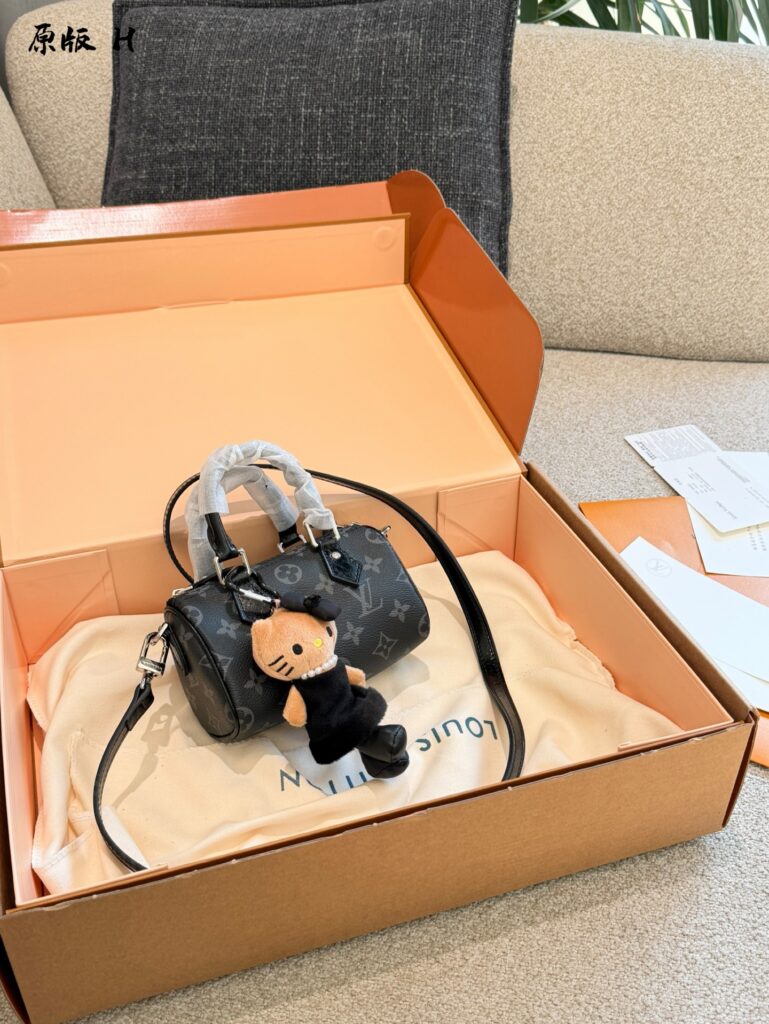 Louis Vuitton 269282 Bag Size S