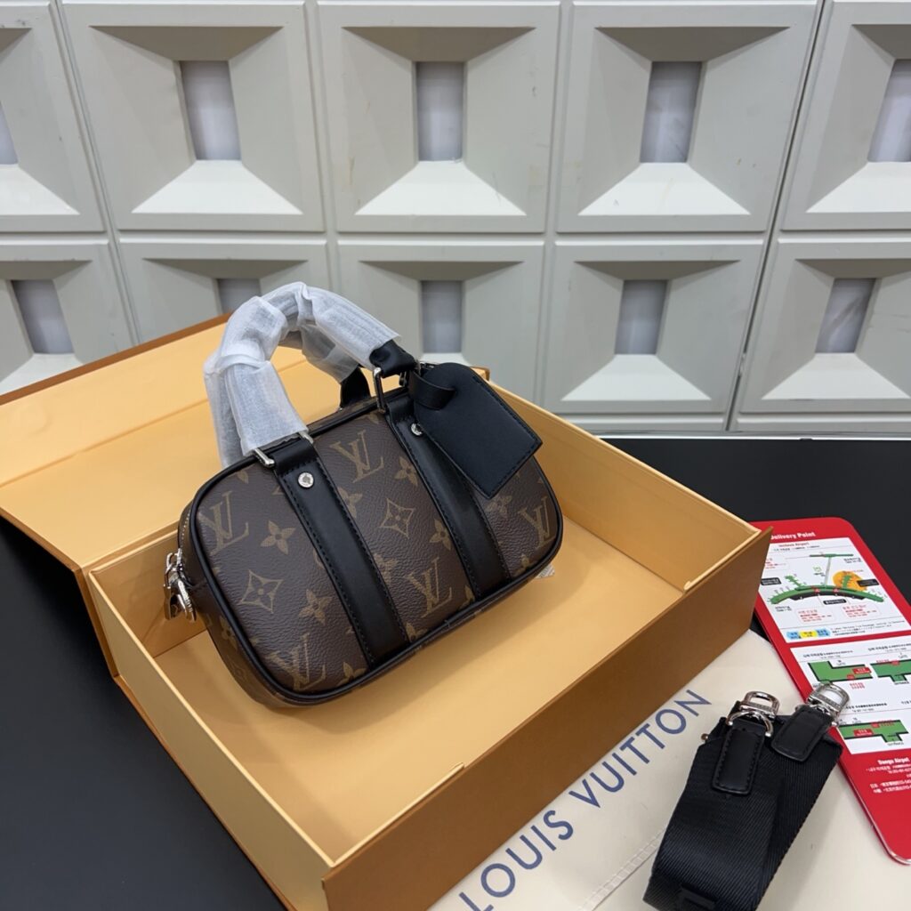 Louis Vuitton 294818 Bag Size 20