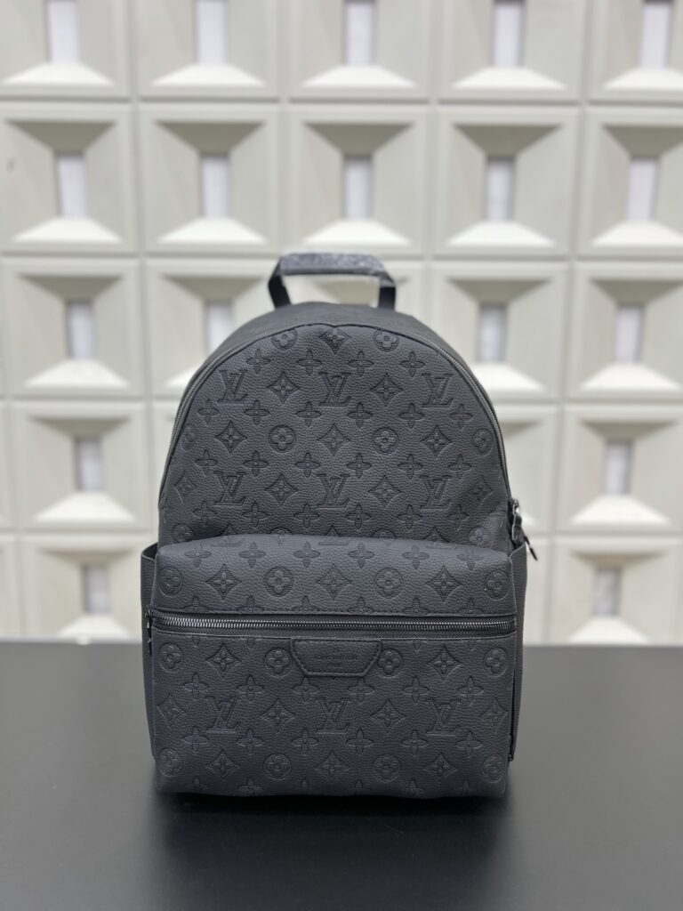 Louis Vuitton 294852 Bag Size 40, 32