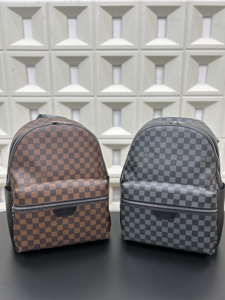 Louis Vuitton 294853 Bag Size 40, 32