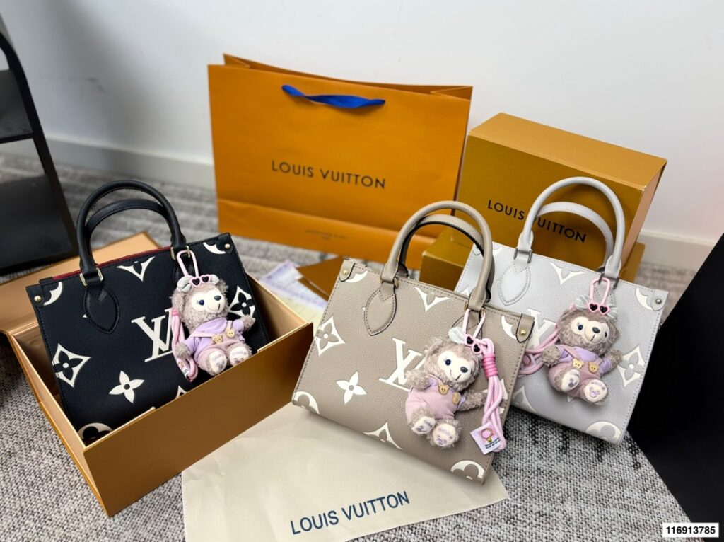 Louis Vuitton 295030 Bag Size 25, 20