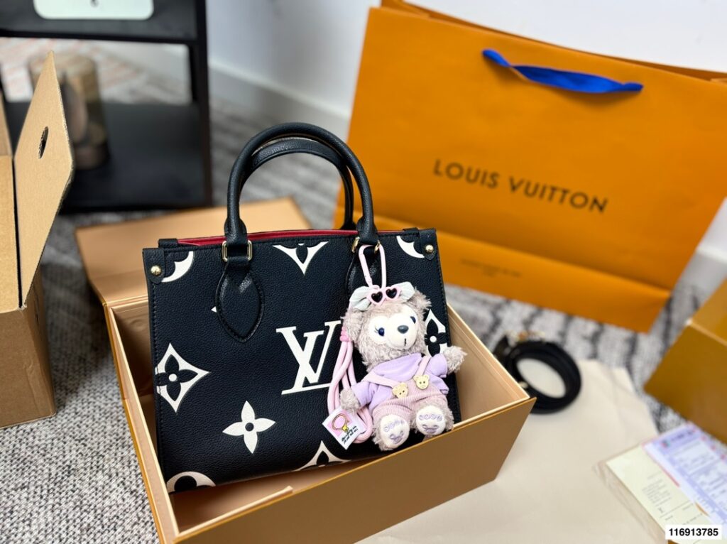 Louis Vuitton 295031 Bag Size 25, 20