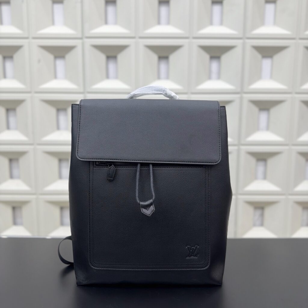 Louis Vuitton 295056 Bag Size 33, 43