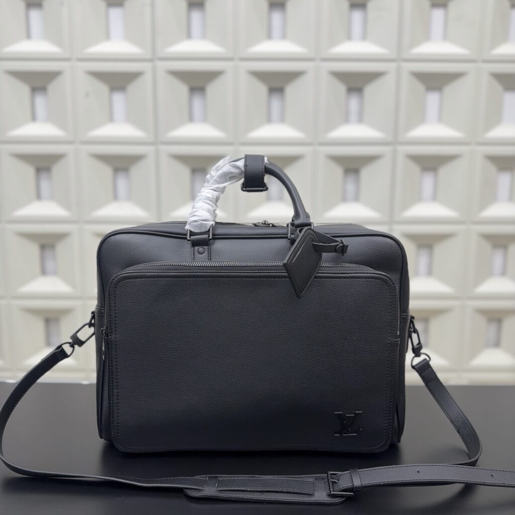Louis Vuitton 295057 Bag Size 31, 45