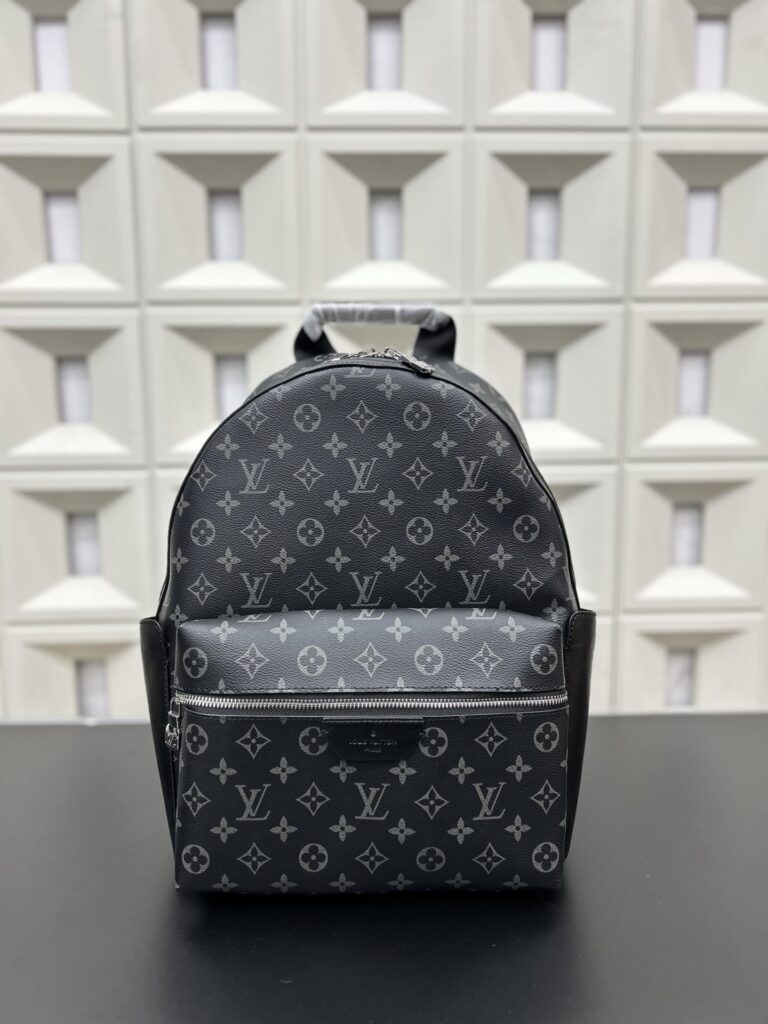 Louis Vuitton 295060 Bag Size 40, 32