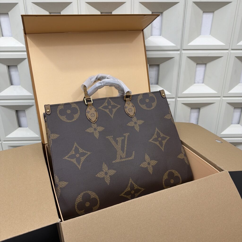 Louis Vuitton 295143 Bag Size 34, 41