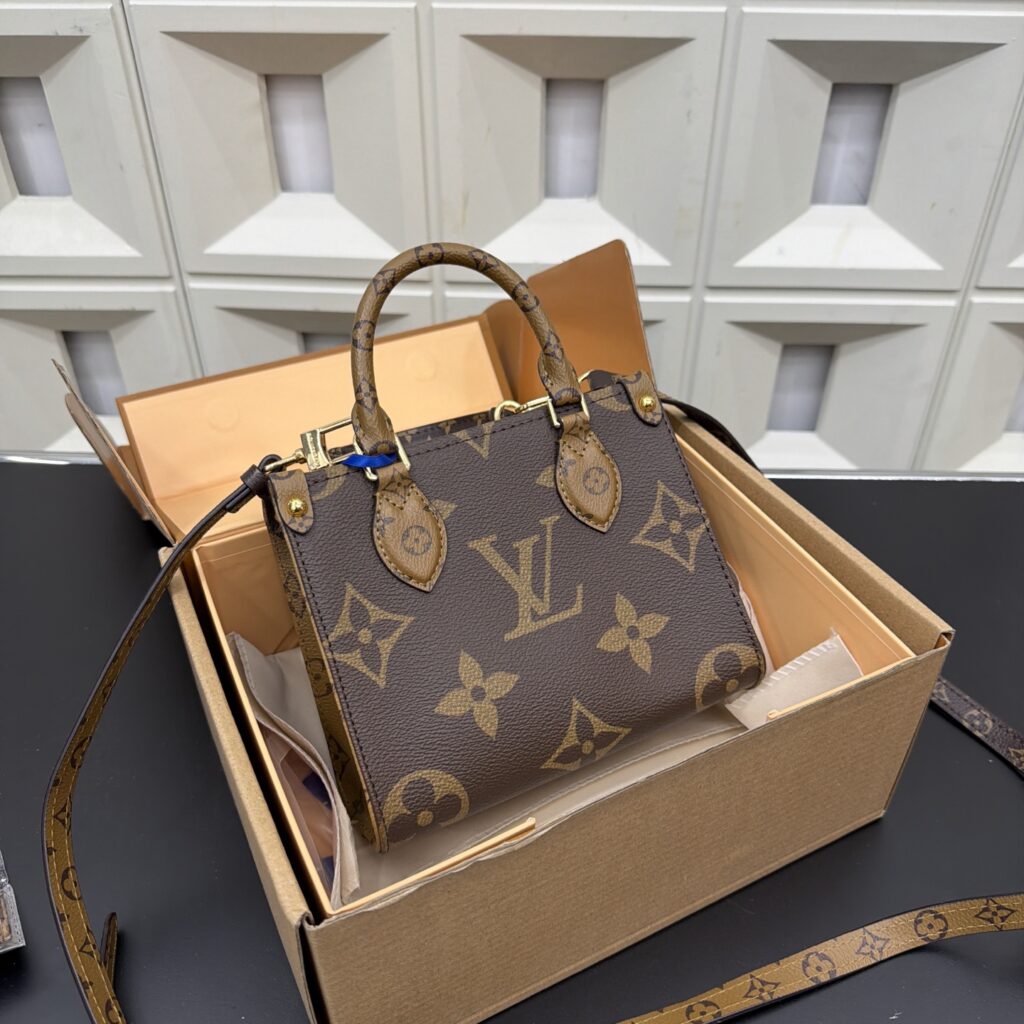 Louis Vuitton 295145 Bag Size 20, 16