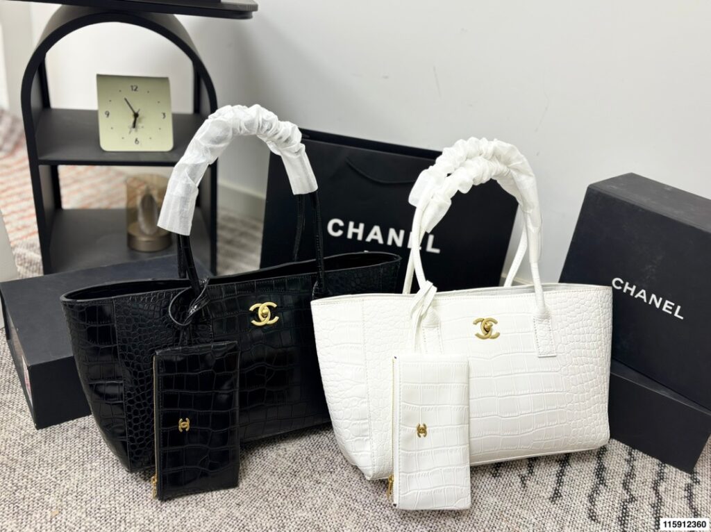 Chanel 295182 Bag Size 35, 22