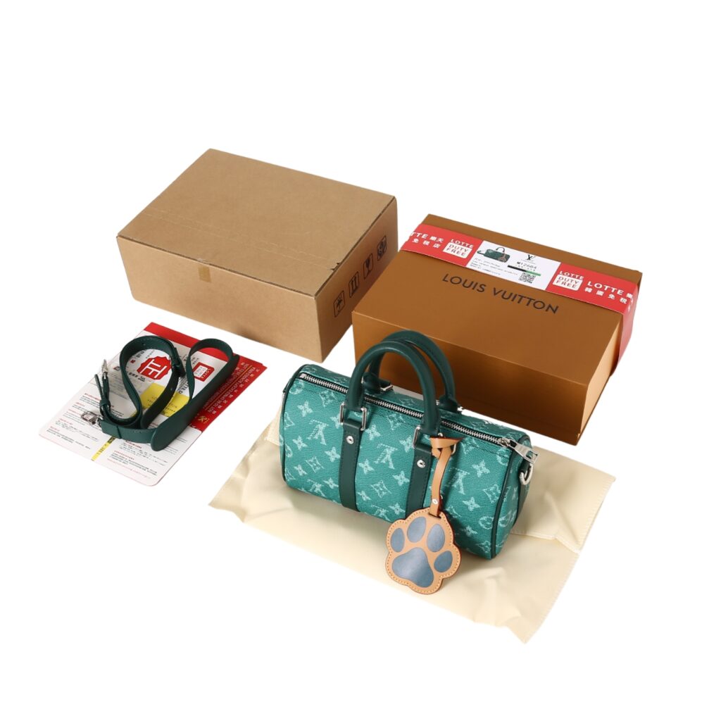 Louis Vuitton 376130 Bag Size 25