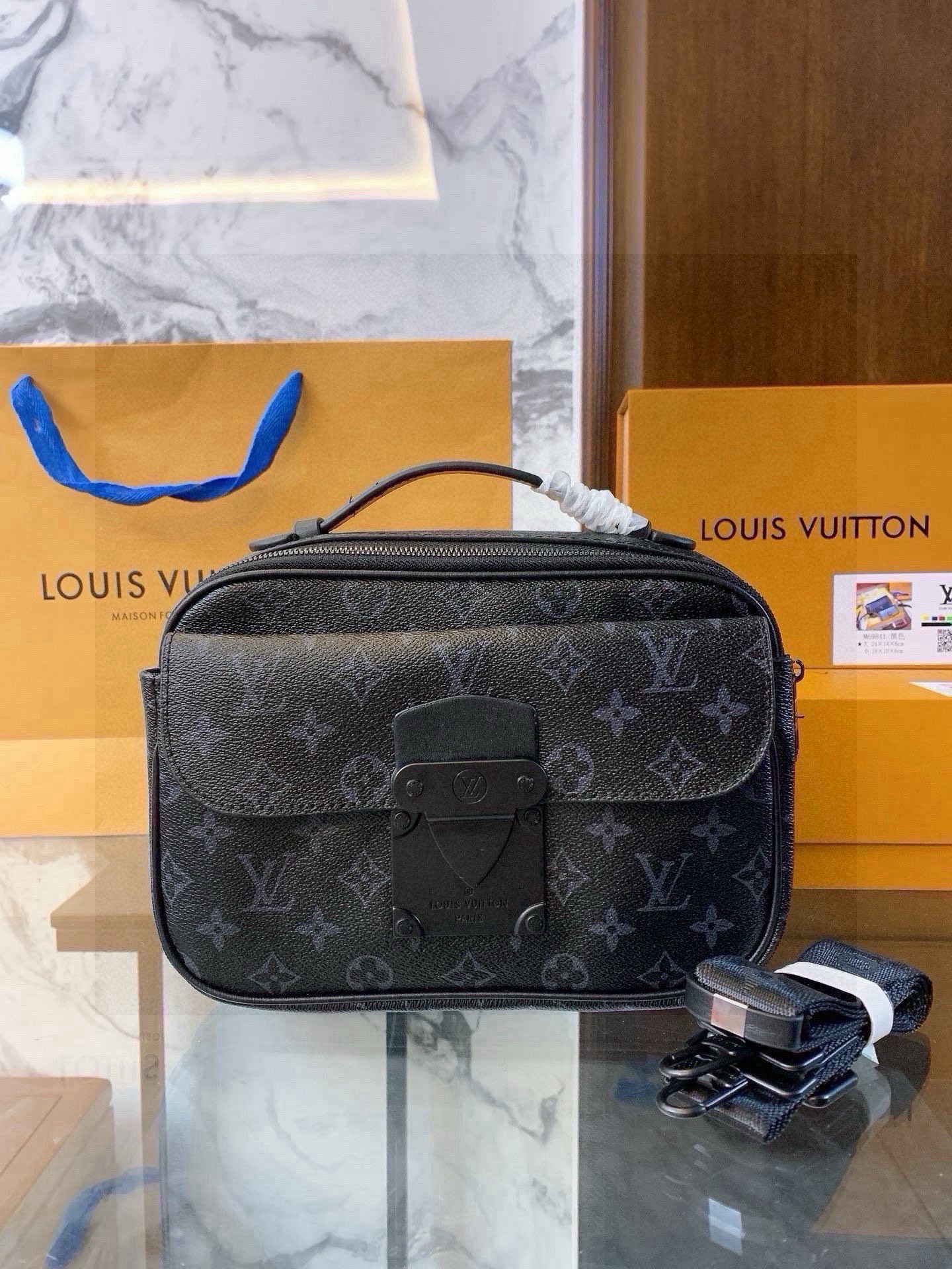 Louis Vuitton 461551 Bag Size S, 24-18
