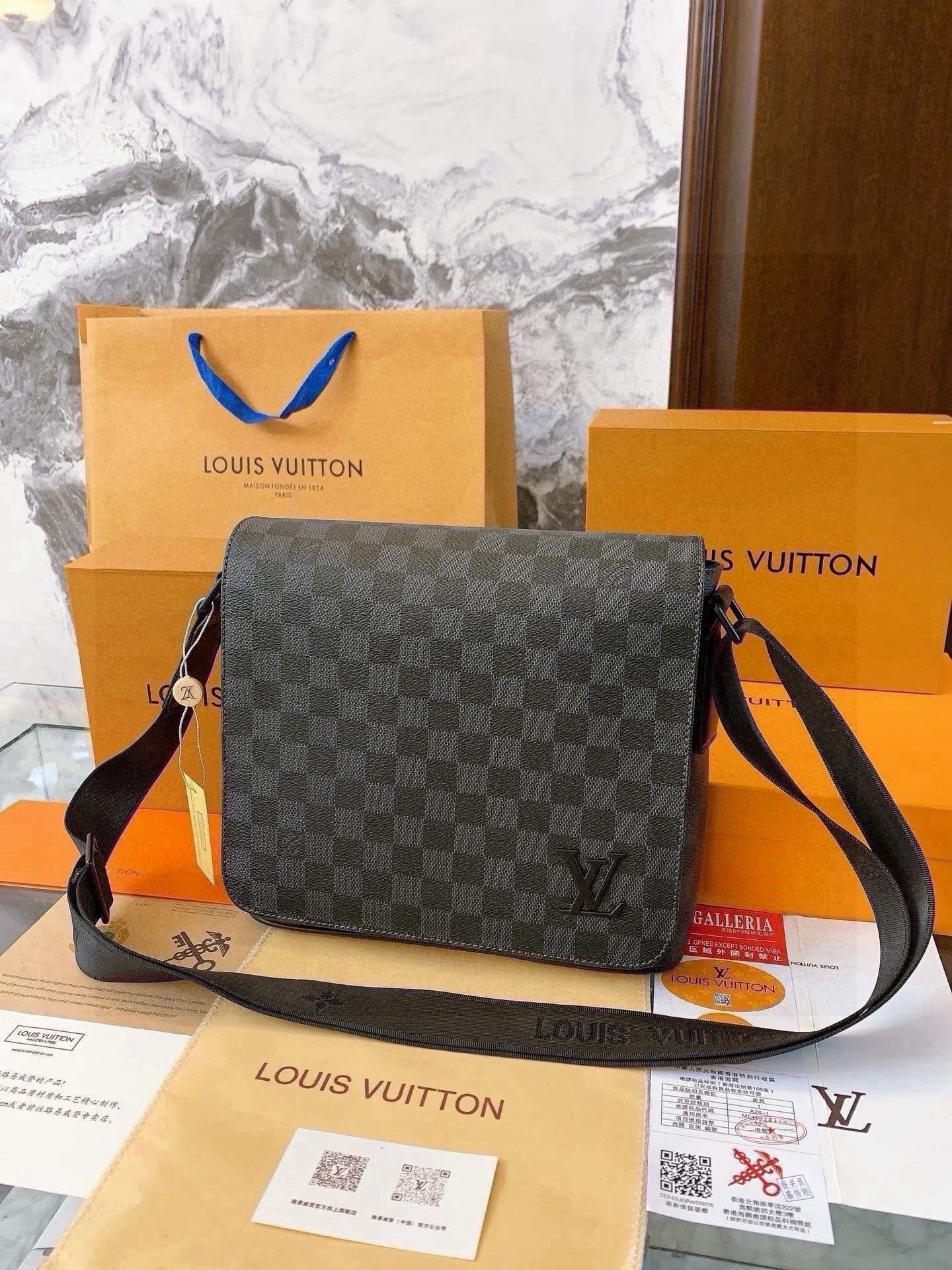 Louis Vuitton 467105 Bag Size 26-23