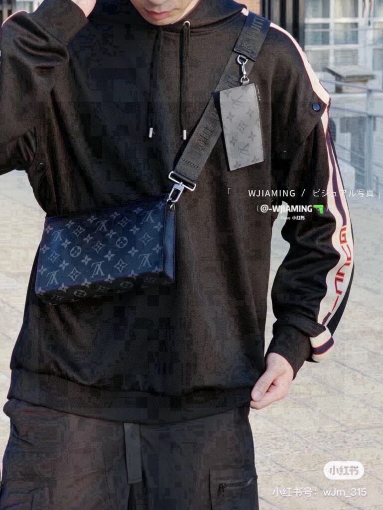 Louis Vuitton 467107 Bag Size 21-14